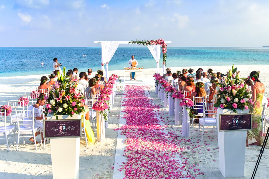 Three Simple Ways To Involve Out-of-Town Family In Your Wedding