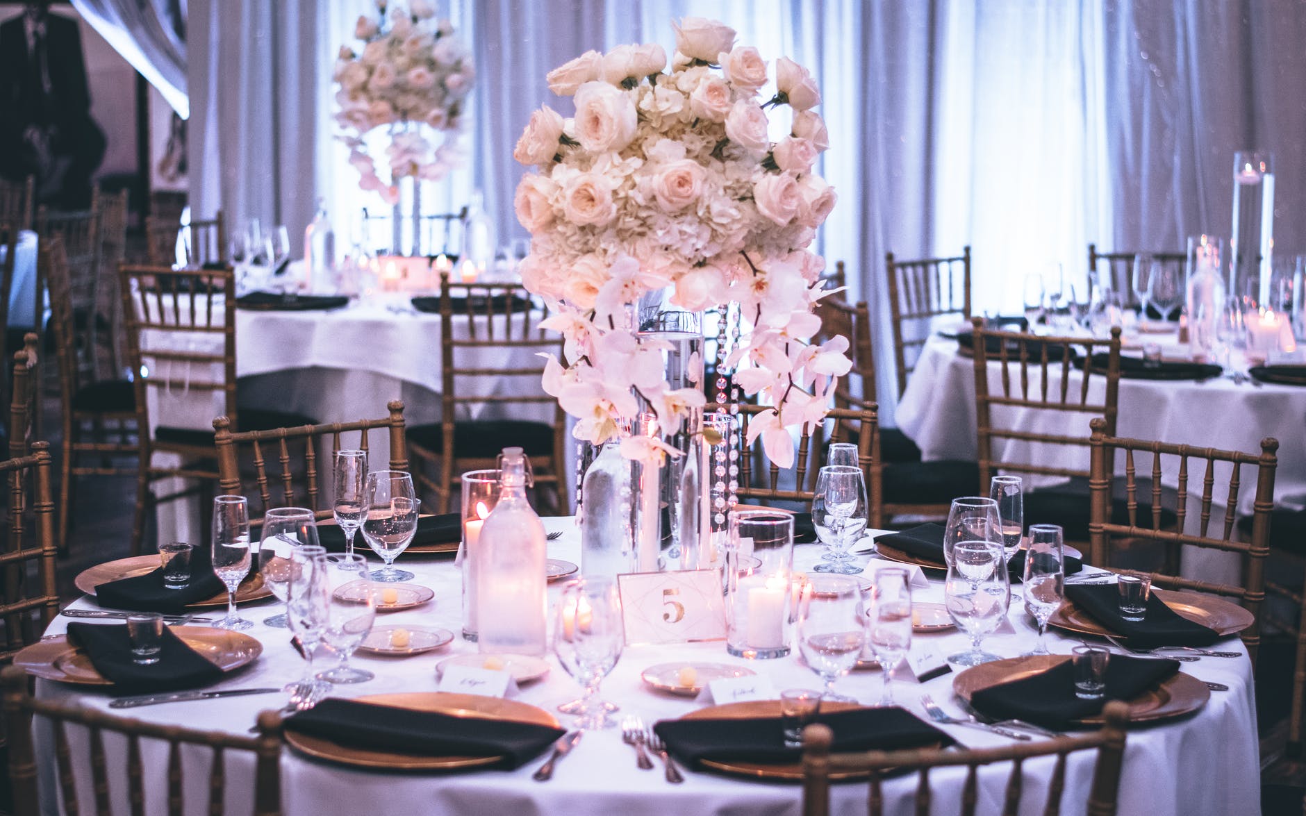 Tips For Sticking To Your Wedding Budget
